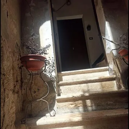 Casetta Nell'angolo Del Corso *
